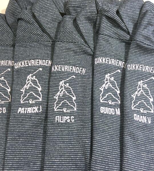 Namedrop Klein: Kleine Naam bij Logo